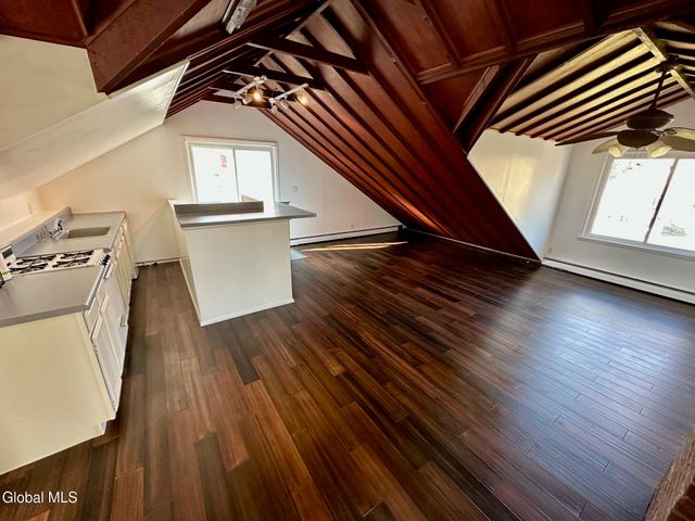 484 Kenwood Avenue, Bethlehem, NY 12054