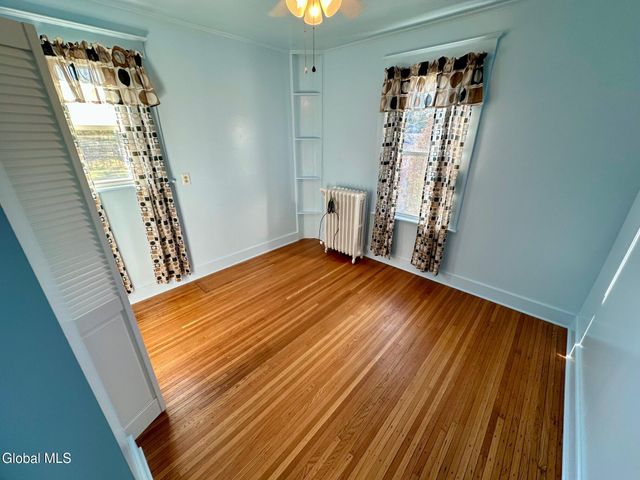 484 Kenwood Avenue, Bethlehem, NY 12054