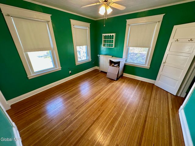 484 Kenwood Avenue, Bethlehem, NY 12054