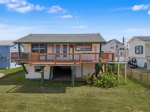 16646 Jolly Roger Road, Jamaica Beach, TX 77554