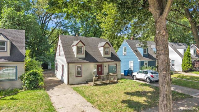 26005 Currier Street, Dearborn Heights, MI 48125