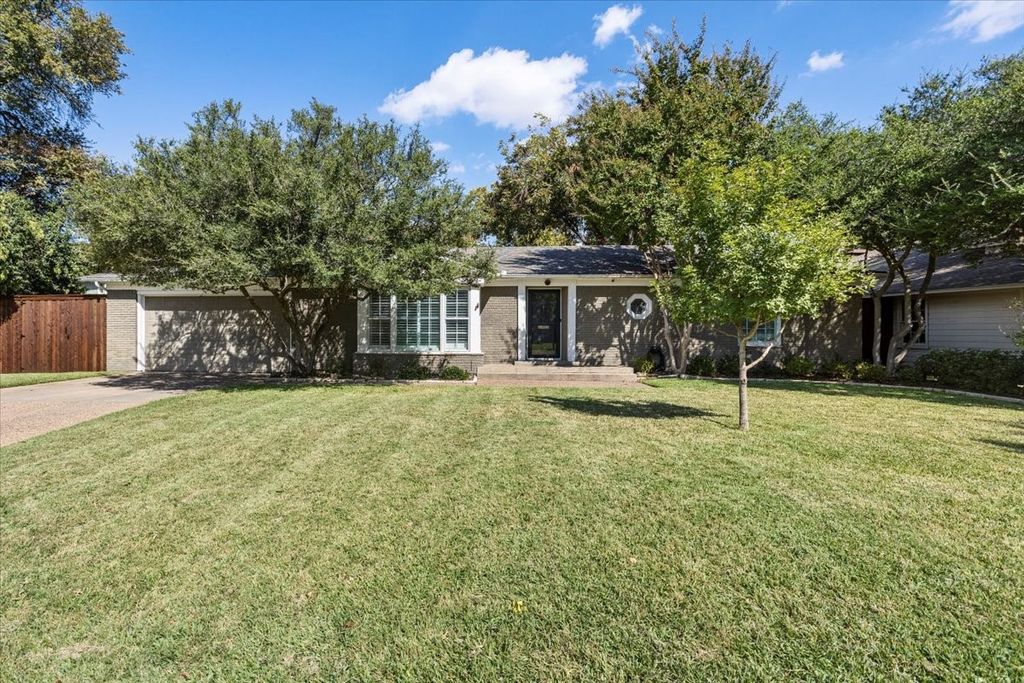 3622 Suffolk Drive, Fort Worth, TX 76109