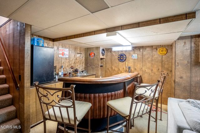 6913 Fredericksburg Drive, Sylvania, OH 43560