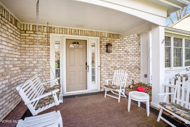 6913 Fredericksburg Drive, Sylvania, OH 43560