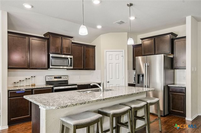 204 Bainbridge Drive, Temple, TX 76502