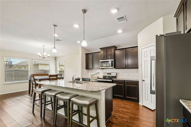 204 Bainbridge Drive, Temple, TX 76502
