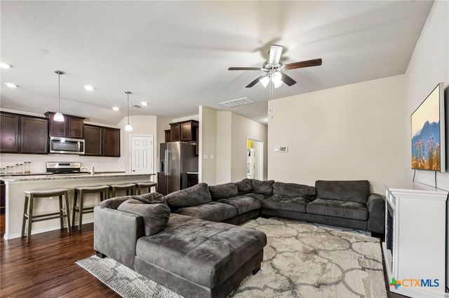 204 Bainbridge Drive, Temple, TX 76502