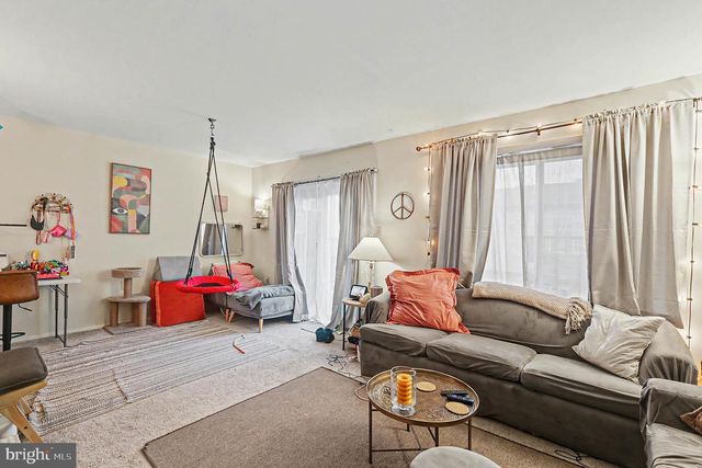 143 WHITE DOGWOOD DR, Etters, PA 17319