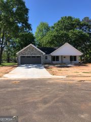 2303 12th Avenue, Valley, AL 36854