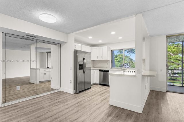 9091 Lime Bay Blvd 304, Tamarac, FL 33321