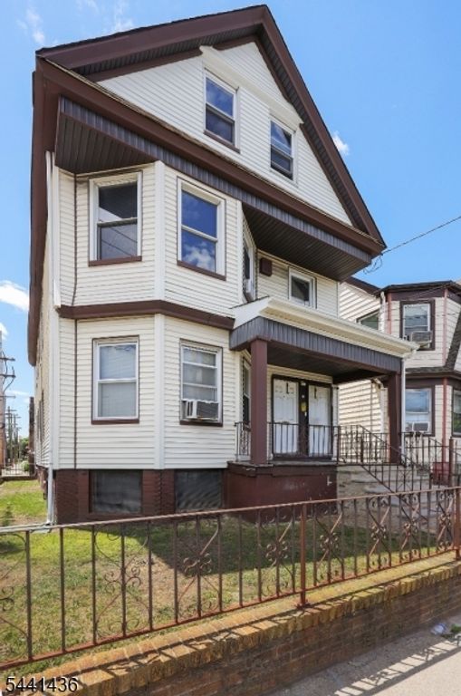 114 9Th Ave, Newark City, NJ 07018