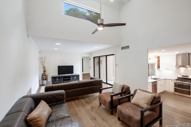 11306 Shadow Path, San Antonio, TX 78230