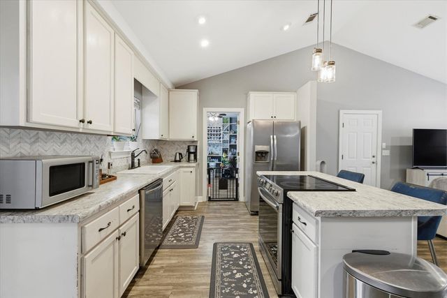 47 MEADOWLARK Drive, Crawfordville, FL 32327