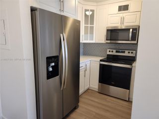 8075 NW 7th Street 420, Miami, FL 33126