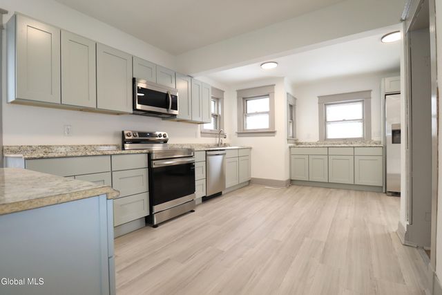 442 Plymouth Avenue, Schenectady, NY 12308