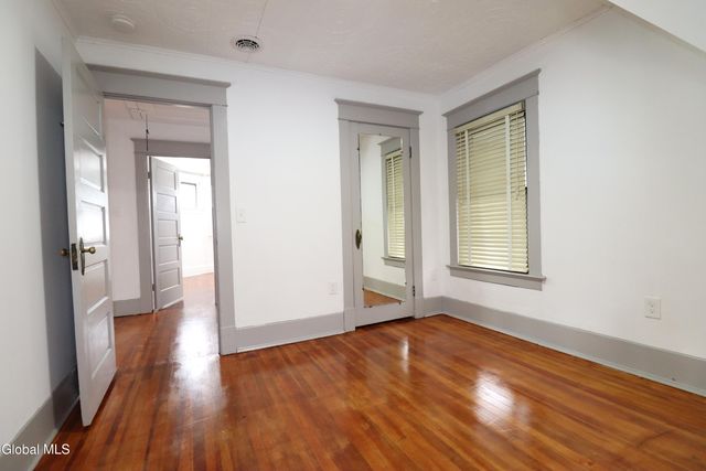 442 Plymouth Avenue, Schenectady, NY 12308