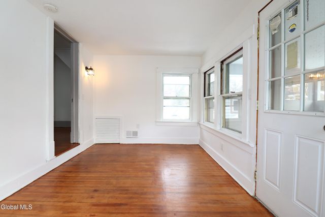 442 Plymouth Avenue, Schenectady, NY 12308