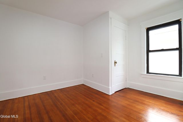 442 Plymouth Avenue, Schenectady, NY 12308