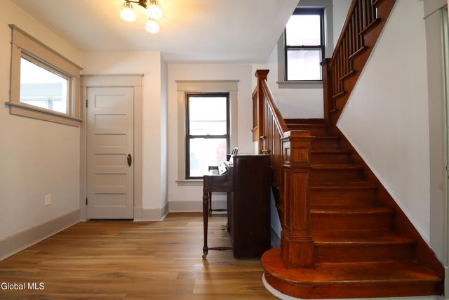 442 Plymouth Avenue, Schenectady, NY 12308