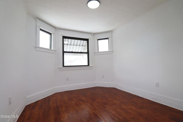 442 Plymouth Avenue, Schenectady, NY 12308