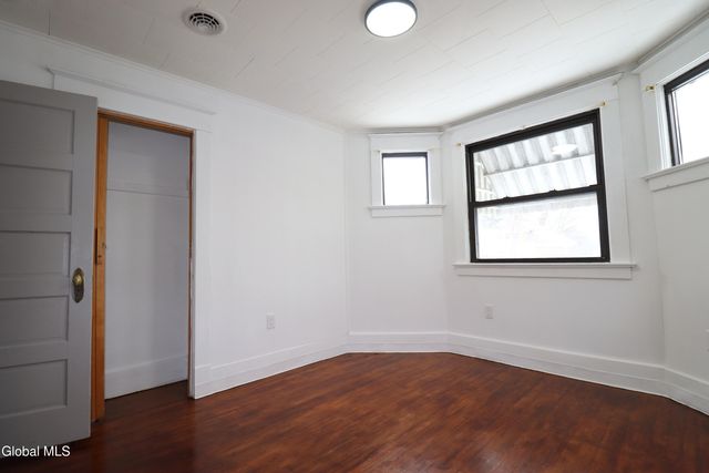 442 Plymouth Avenue, Schenectady, NY 12308