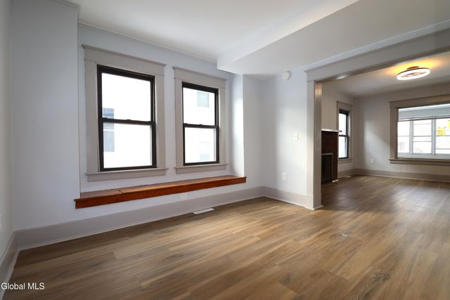 442 Plymouth Avenue, Schenectady, NY 12308