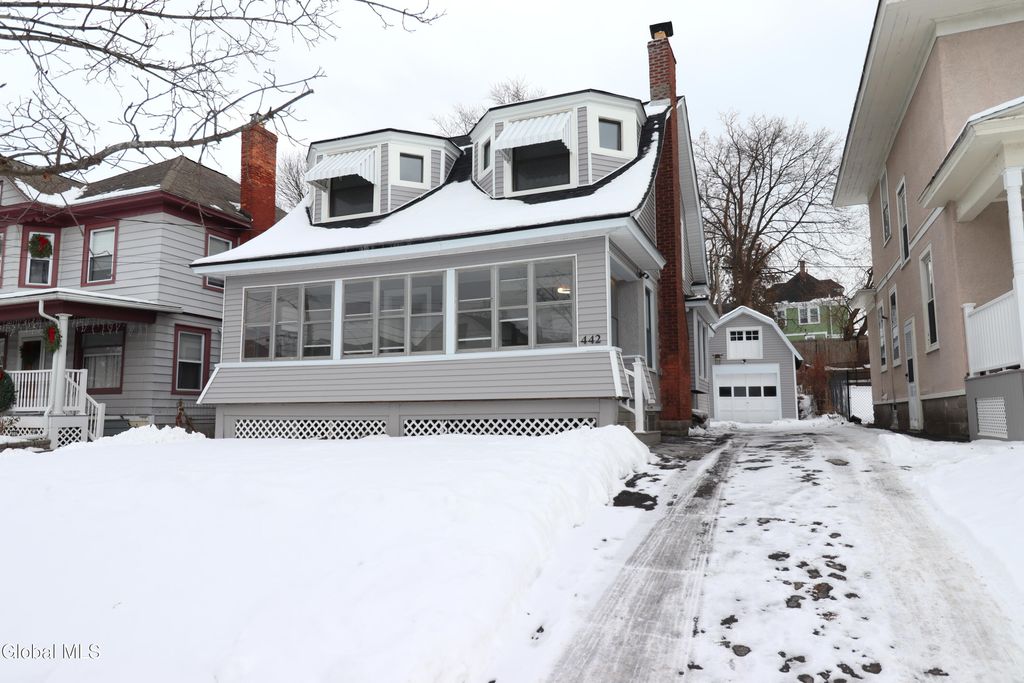 442 Plymouth Avenue, Schenectady, NY 12308