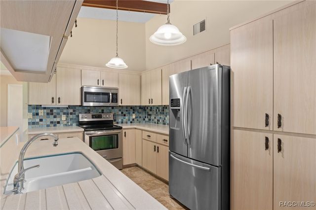 16 Chinkapin Circle, Homosassa, FL 34446