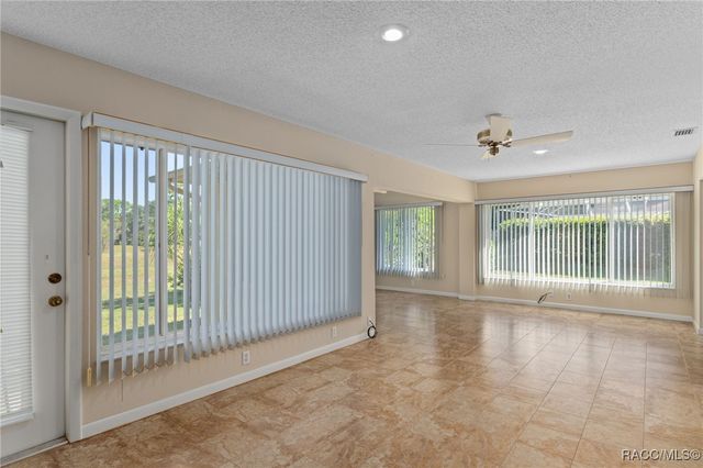 16 Chinkapin Circle, Homosassa, FL 34446