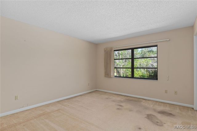 16 Chinkapin Circle, Homosassa, FL 34446