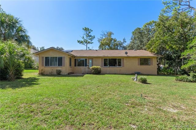 16 Chinkapin Circle, Homosassa, FL 34446