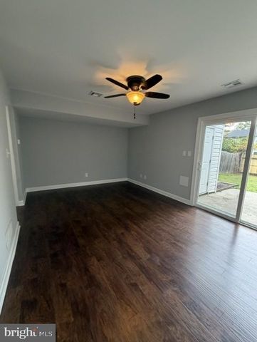 8 KAYAK CT, Newark, DE 19702