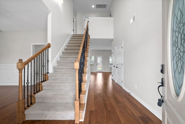 202 Geneva Ln, Clarksville, TN 37040