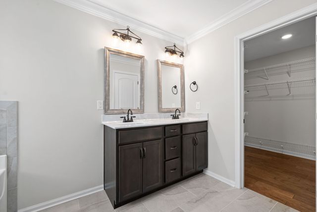 202 Geneva Ln, Clarksville, TN 37040