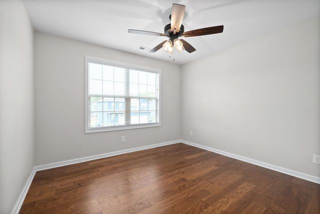 202 Geneva Ln, Clarksville, TN 37040