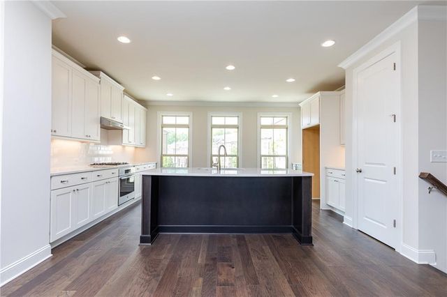 7826 Laurel Crest Drive, Johns Creek, GA 30024