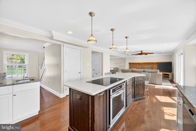 8179 TAMAR DR, Columbia, MD 21045