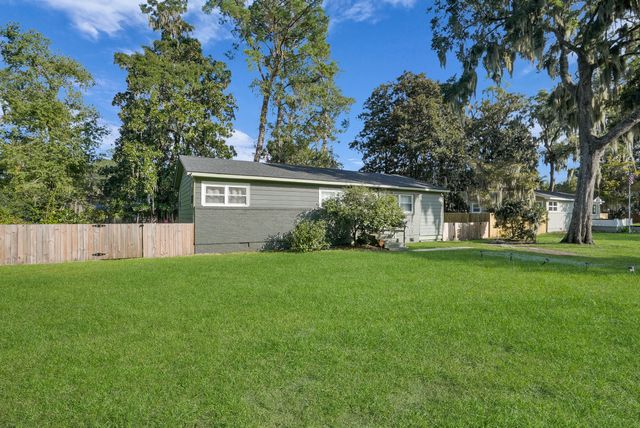 1109 Old Trail Road, Beaufort, SC 29902