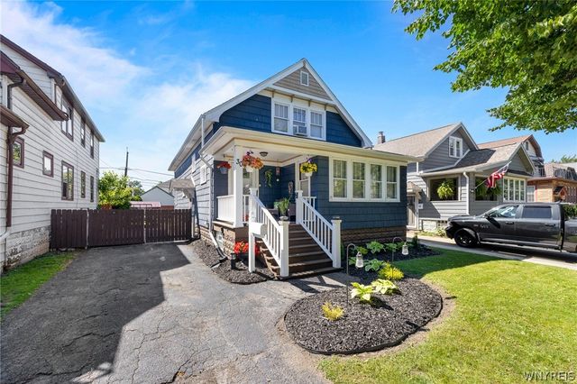30 Kirkwood Drive, West Seneca, NY 14224