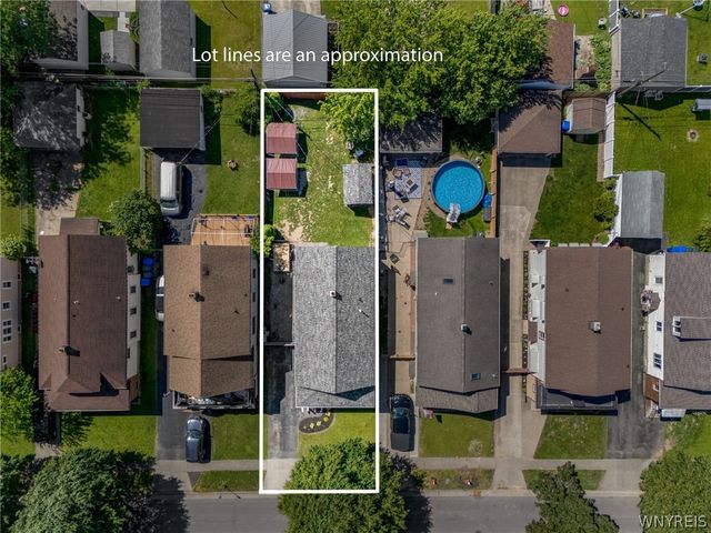 30 Kirkwood Drive, West Seneca, NY 14224
