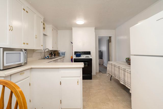 2361 Kings Highway, Medford, OR 97501