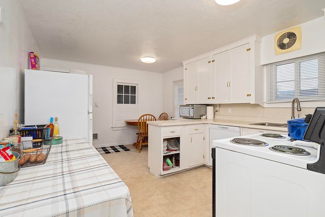 2361 Kings Highway, Medford, OR 97501