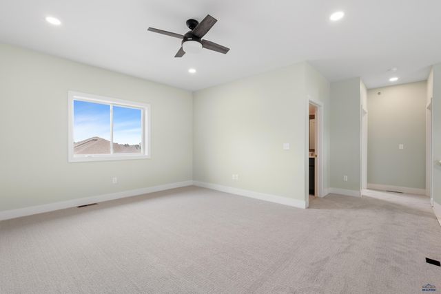 4635 WICKHAM CT, Rapid City, SD 57702