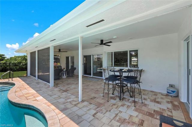193 Heather Grove LN, Naples, FL 34113