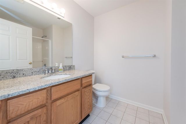 2800 S Knightsbridge Circle, Ann Arbor, MI 48105