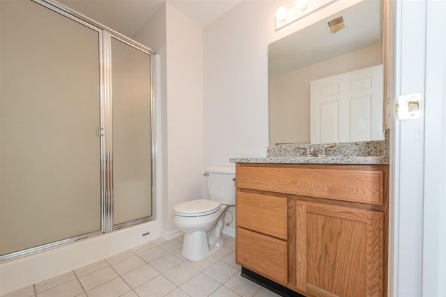 2800 S Knightsbridge Circle, Ann Arbor, MI 48105