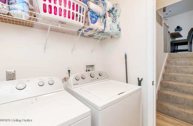 12417 Kiawah Ct, Louisville, KY 40245