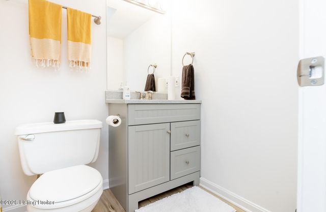 12417 Kiawah Ct, Louisville, KY 40245