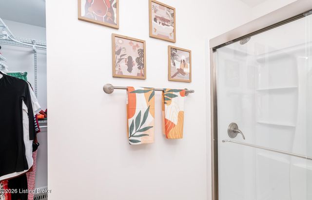 12417 Kiawah Ct, Louisville, KY 40245