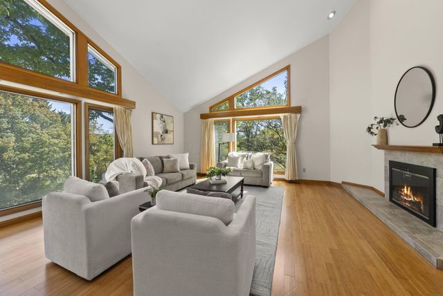 1380 Abbotsford Green Drive, Powell, OH 43065